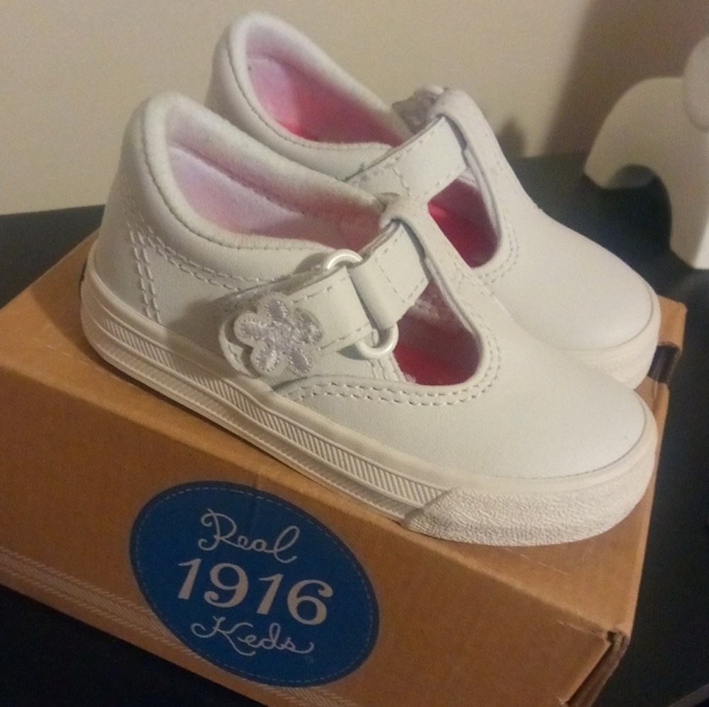 Keds t-strap white leather shoes